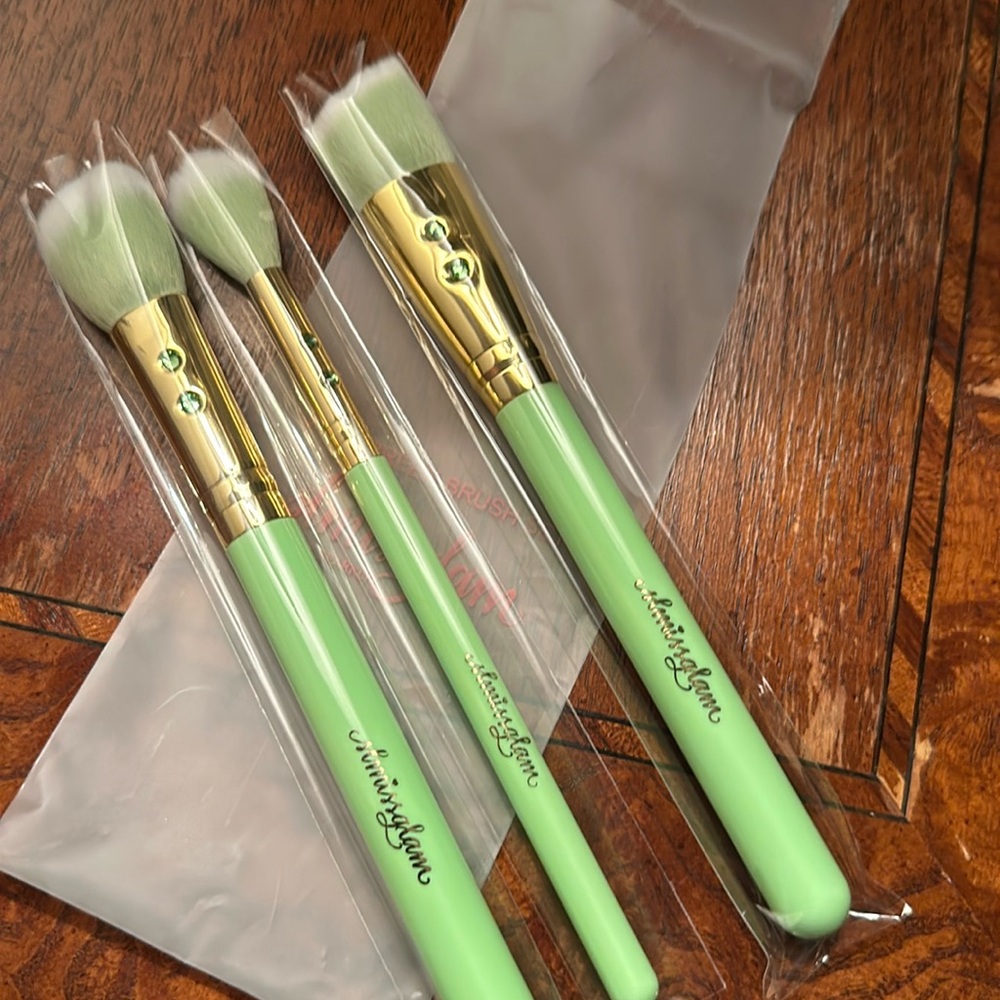 SLMissGlam 3 piece Green Brush set